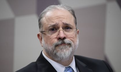 Augusto Aras encerra mandato na PGR criticando incompreensões