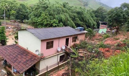 Sobe para 21 o número de mortos pelas chuvas em Minas Gerais, diz Defesa Civil