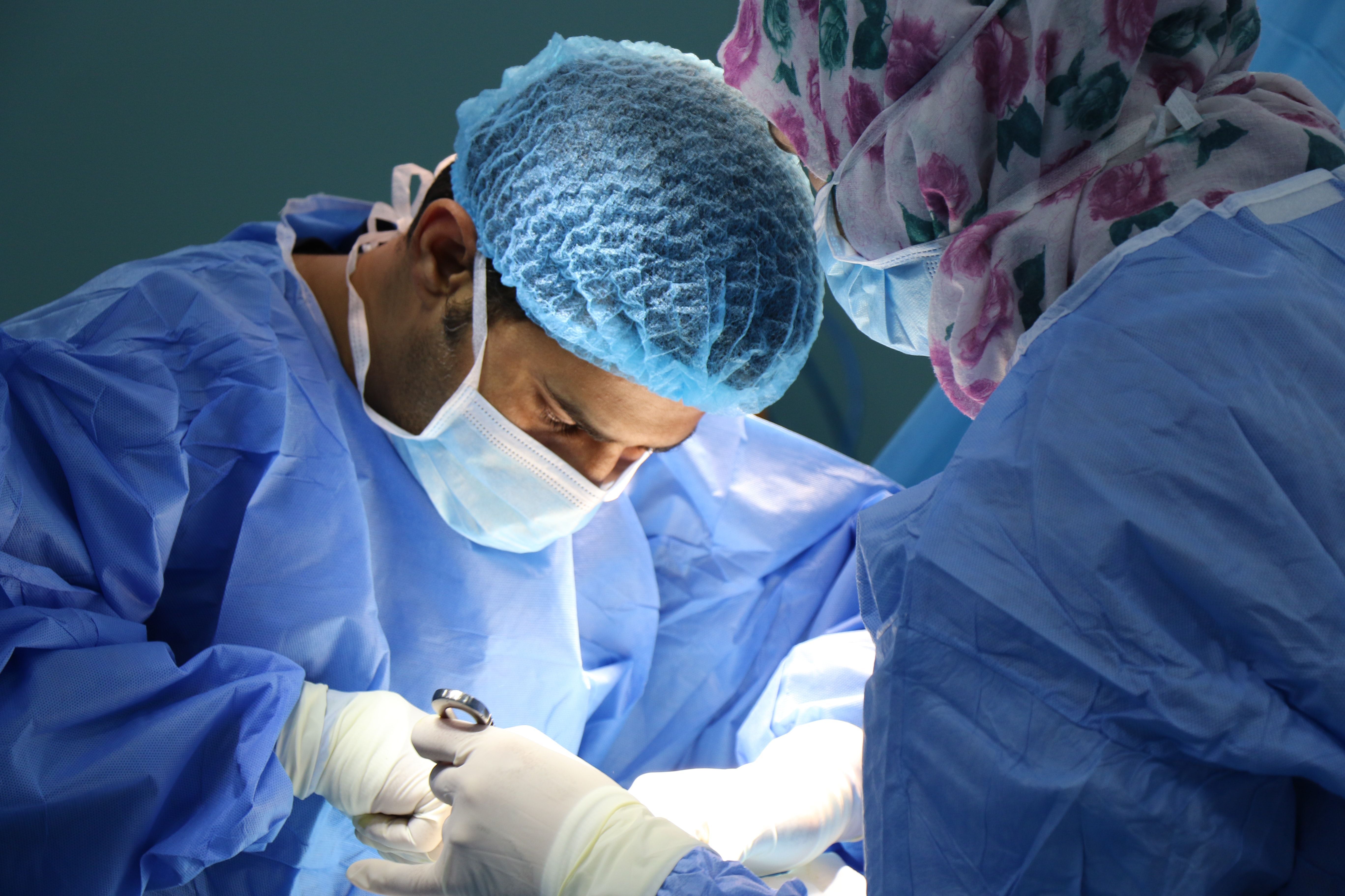 cirurgia_unsplash_02