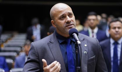 STF conclui julgamento e derruba perdão de Bolsonaro a Silveira por 8 a 2