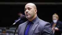 Moraes determina perícia médica em Daniel Silveira