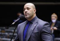 Moraes nega novo recurso da defesa de Daniel Silveira e ex-deputado segue preso