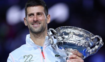 Djokovic conquistou 10º título do Aberto da Austrália e igualou recorde de Rafael Nadal