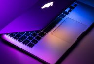 Apple pode adotar laptops com touchscreen; entenda