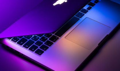 Apple pode adotar laptops com touchscreen; entenda
