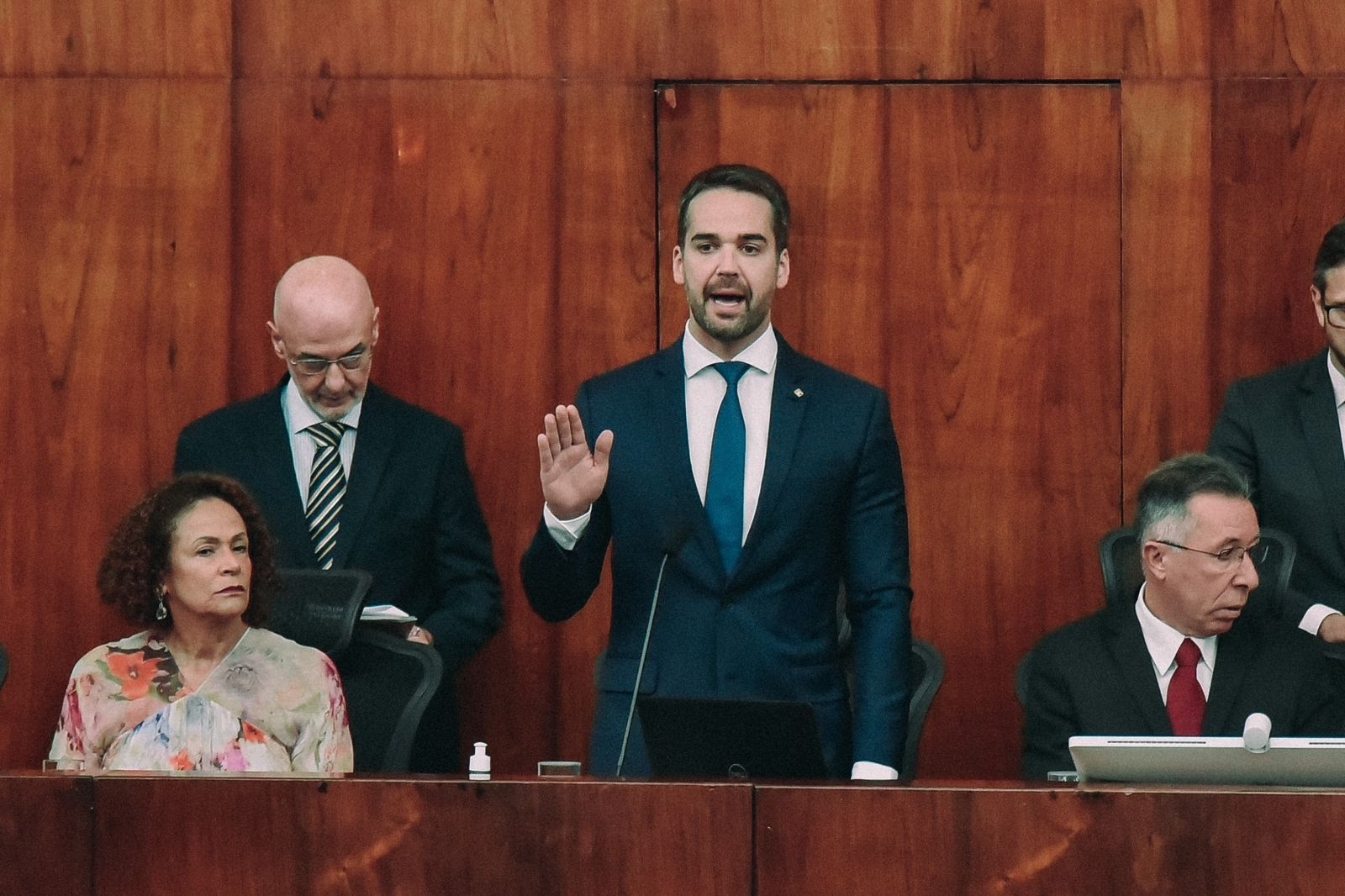 Governador destacou as prioridades da nova gestão durante a posse / Itamar Aguiar e Rodrigo Ziebell/Palácio Piratini