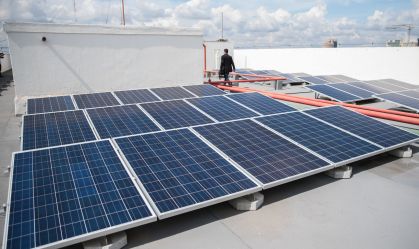 Governo estuda ampliar energia solar aos mais pobres