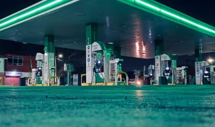 Governo espera redução da gasolina nas refinarias para atenuar volta de impostos