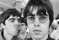 Após volta do Oasis, Noel Gallagher brinca sobre motivo de briga com Liam