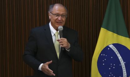 Alckmin anuncia Marcela Carvalho como secretária executiva da Camex