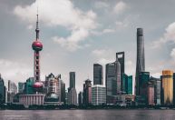 Reabertura da China pode impulsionar economia global, mas também traz desafios