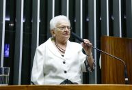 Deputada Luiza Erundina está internada em hospital em Brasília