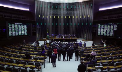 Oposição avalia antecipar pedido para pautar urgência do projeto da anistia