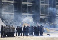Líderes mundiais condenam de forma unânime os atos criminosos contra a democracia