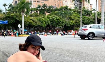 Atriz Klara Castanho faz peregrinação a Aparecida e caminha 130 quilômetros