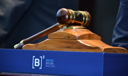 Leilões na B3 geram R$ 100 bi em investimento no 1º semestre de 2025