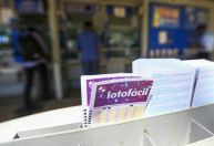 Aluna da USP suspeita de desvio ganhou 5 vezes na loteria com jogos feitos após transferência