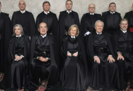 STF recebe novas togas de ministros após anteriores serem destruídas por criminosos em 8 de janeiro