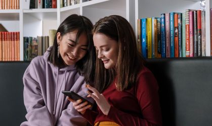 Quase 90% da geração Z confia em conteúdos vistos no Youtube, diz pesquisa