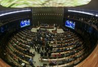 PT quer presidir CCJ e comissões de educação, meio ambiente e direitos humanos na Câmara