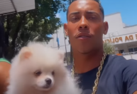 MC Poze do Rodo leva cachorro em depoimento no inquérito que apura possível maus-tratos ao animal