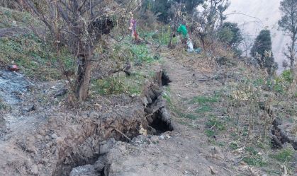 Cidades da Índia podem afundar após fina rachadura virar abismo