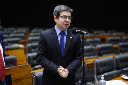 Randolfe Rodrigues fala no Congresso