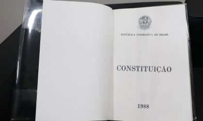 Réplica da Constituição Federal será devolvida ao STF