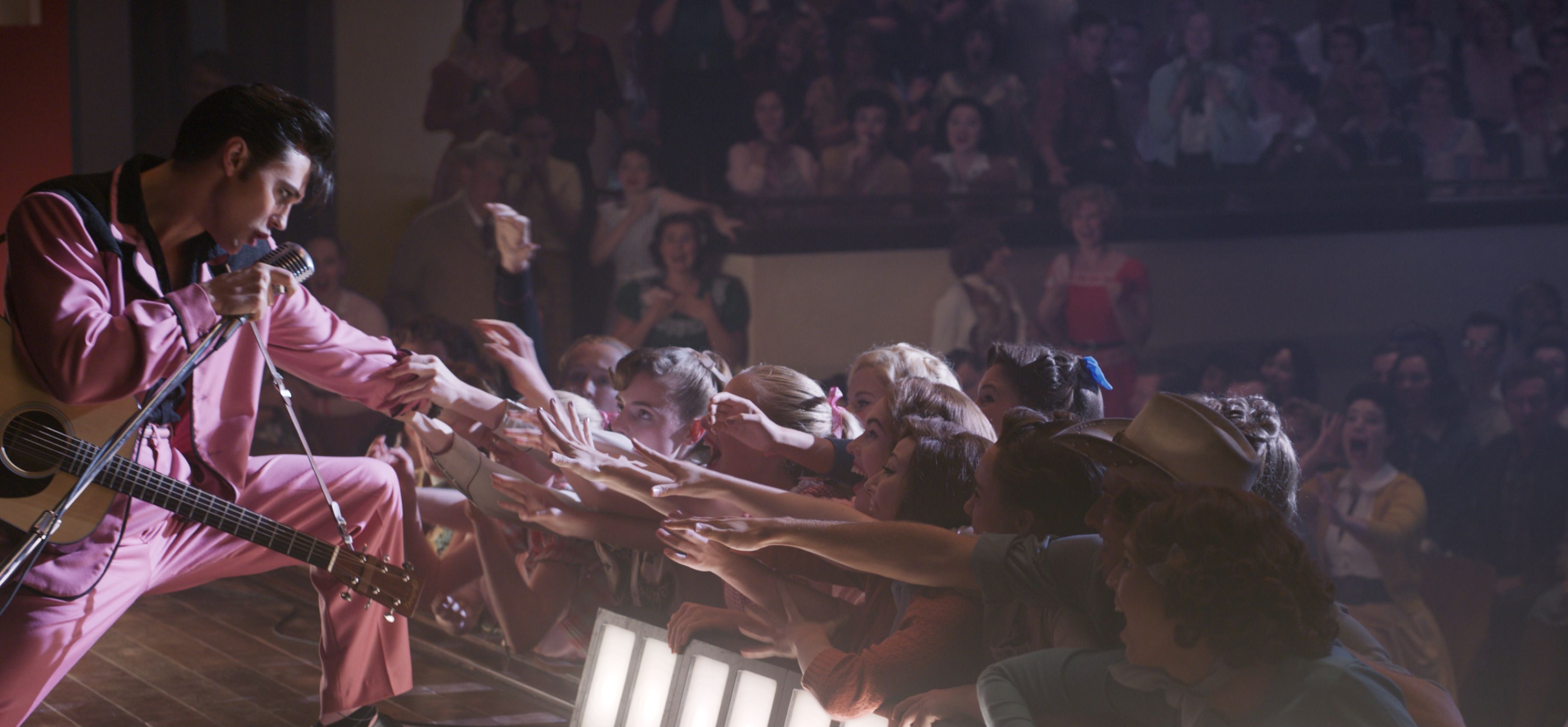Austin Butler em "Elvis" / Divulgação/Warner Bros.