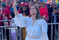 Eduardo Bolsonaro chama Soraya Thronicke de “traíra” após selfie com apoiadores de Lula