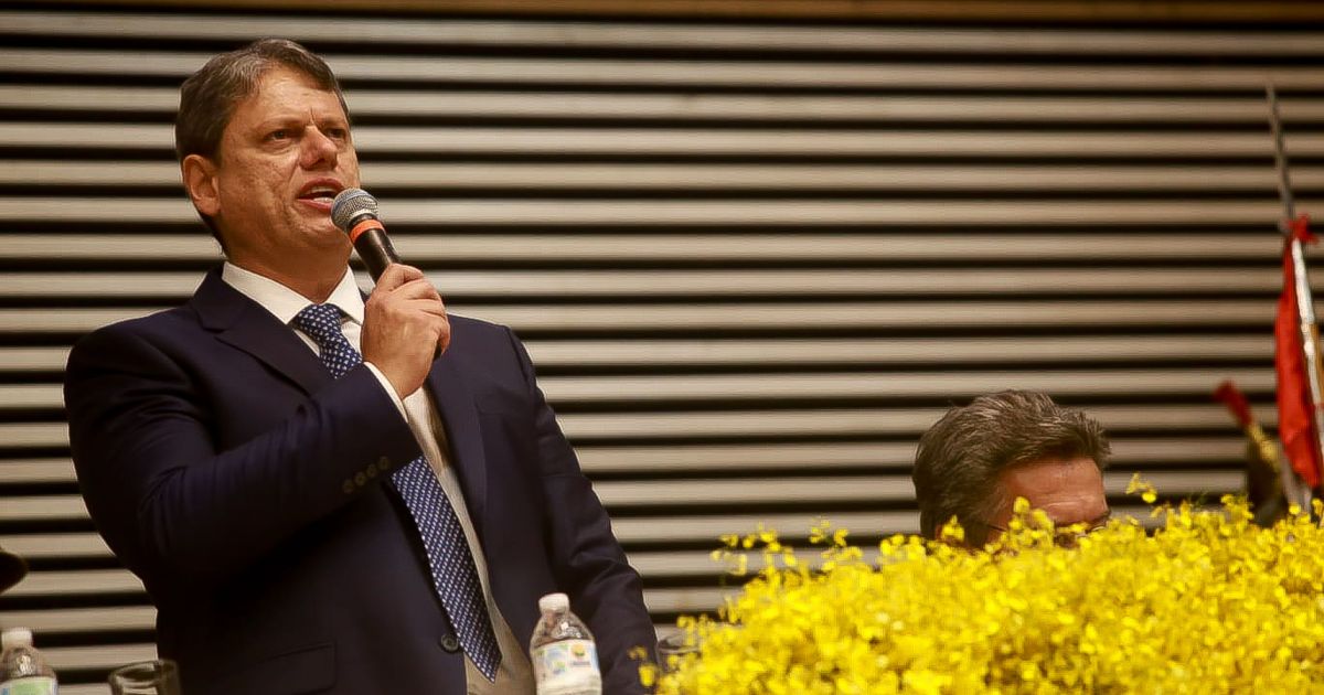 Tarcísio toma posse como governador de SP e agradece Bolsonaro | CNN Brasil