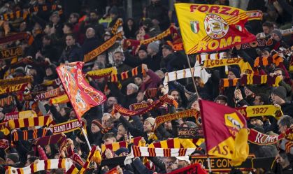 Torcedores da Roma foram suspensos do estádio após briga