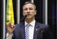 Oposição será firme e combativa, diz deputado Ubiratan Sanderson à CNN