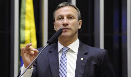 Oposição será firme e combativa, diz deputado Ubiratan Sanderson à CNN