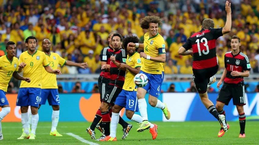 Camisa 4 da Seleção na Copa, David Luiz atua no futebol brasileiro, onde defende o Flamengo. Reprodução/Fifa / Reprodução/Fifa