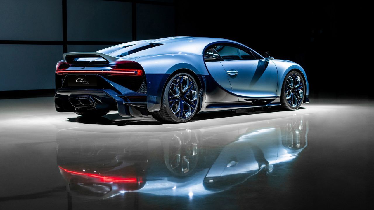 O Bugatti Chiron Profilée tem uma asa aerodinâmica para aumentar a pressão nas rodas traseiras em altas velocidades / Bugatti Rimac / Divulgação