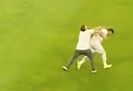 Partida do campeonato colombiano é suspenso após torcedor agredir jogador
