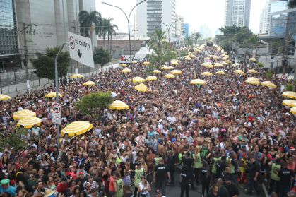 Publico durante Carnaval de rua em São Paulo em 2019