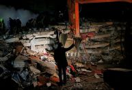 Terremoto provocou desabamento de pelo menos 5.600 prédios na Turquia