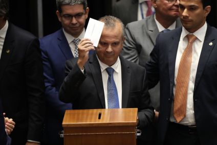 Rogério Marinho (PL-RN) registra voto na eleição para presidência do Senado; ele foi derrotado por Rodrigo Pacheco (PSD-MG)