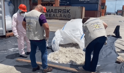 Quase 15 toneladas de lixo hospitalar são apreendidas no Porto de Suape