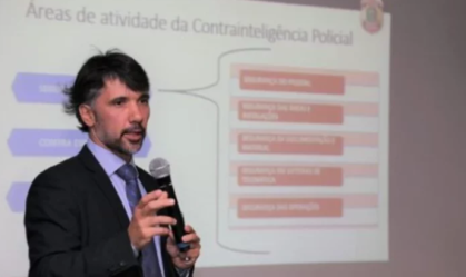 Delegado que investigou facada em Bolsonaro é nomeado para diretoria na PF
