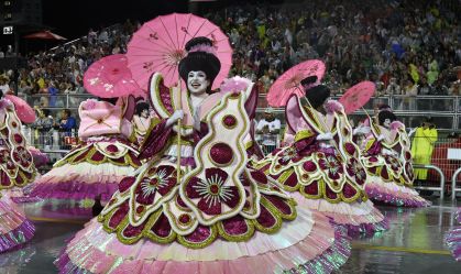 Ala de baianas da Mocidade Alegre no desfile campeão de 2023