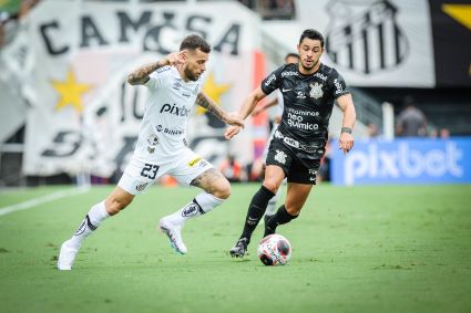 Santos e Corinthians empatam clássico em 2 a 2