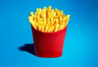 Entenda como a França abandonou embalagens descartáveis em alimentos e fast-food