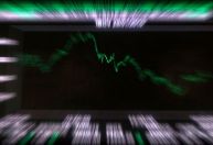 Críticas ao BC derrubam Bolsa, fazem dólar disparar e retardam queda de juros