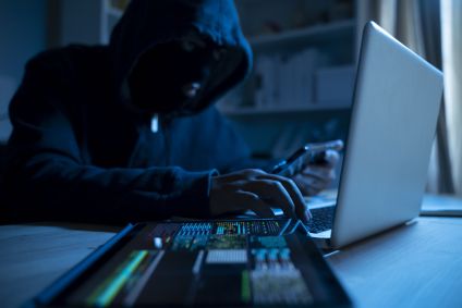Criminosos usam o WhatsApp para aplicar golpes