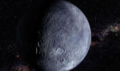 Planeta anão tem anéis no lugar de lua e cientistas tentam descobrir o motivo