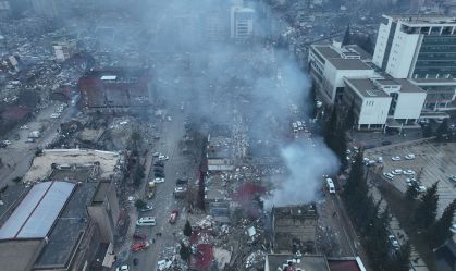 Vista aérea de Karamamaras após terremoto na Turquia