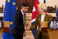 Acordo com Irlanda pode ser 1º passo para reparar danos do Brexit no Reino Unido